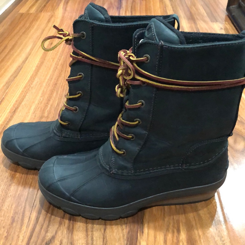 Sperry Boots Size 7.5